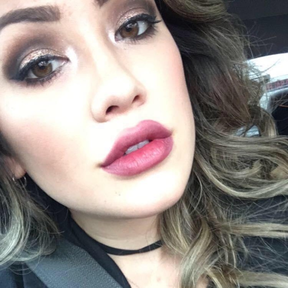 Meet the Posher-- Monika from Las Vegas, NV!! 💕💘